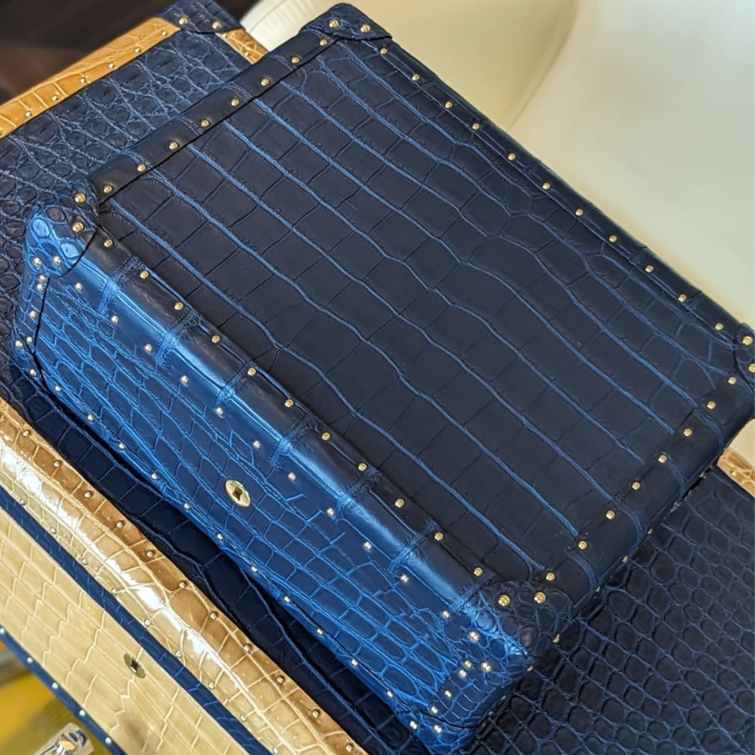 ⦿ヴィンテージ⦿　105cm×50cm　トルバトヘイダリエ　ギュル　トライバル BESPOKE REAL AZURE BLUE CROCODILE COVERED DANIEL MARSHALL HUMIDOR